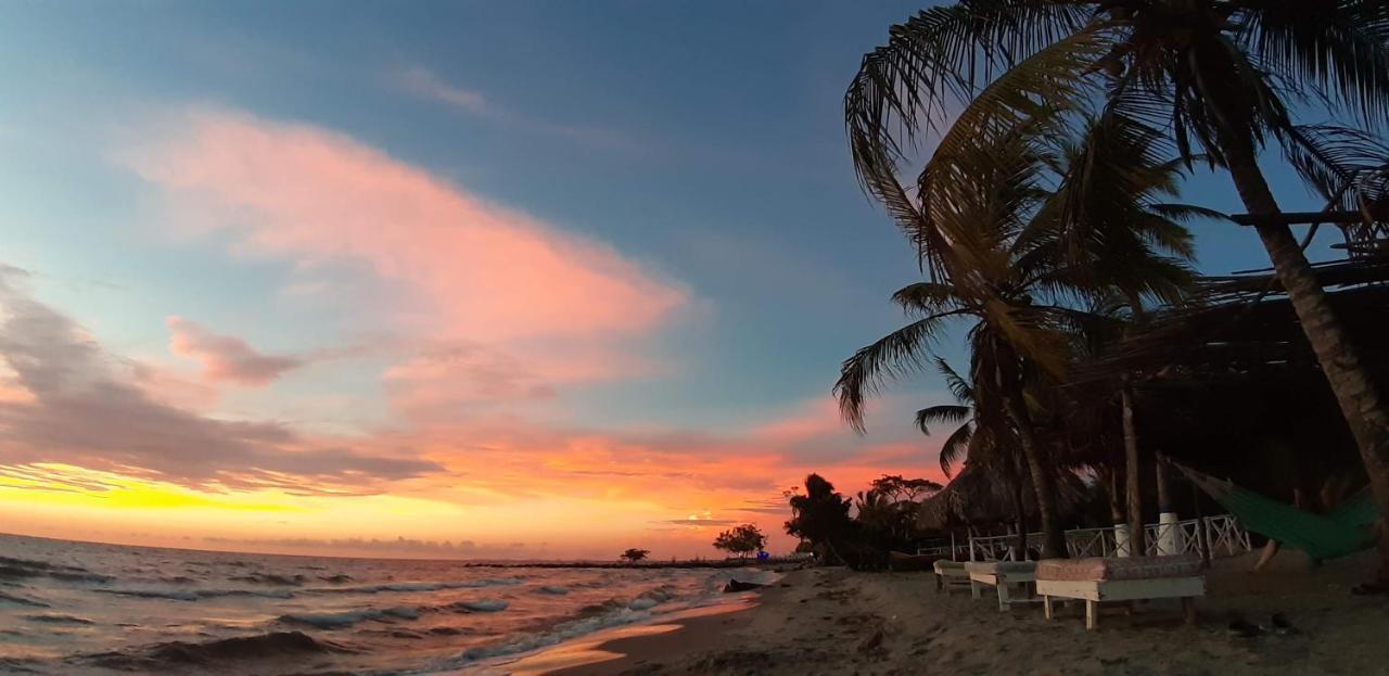 فندق Mar Amar Casa De Playa Coveñas المظهر الخارجي الصورة